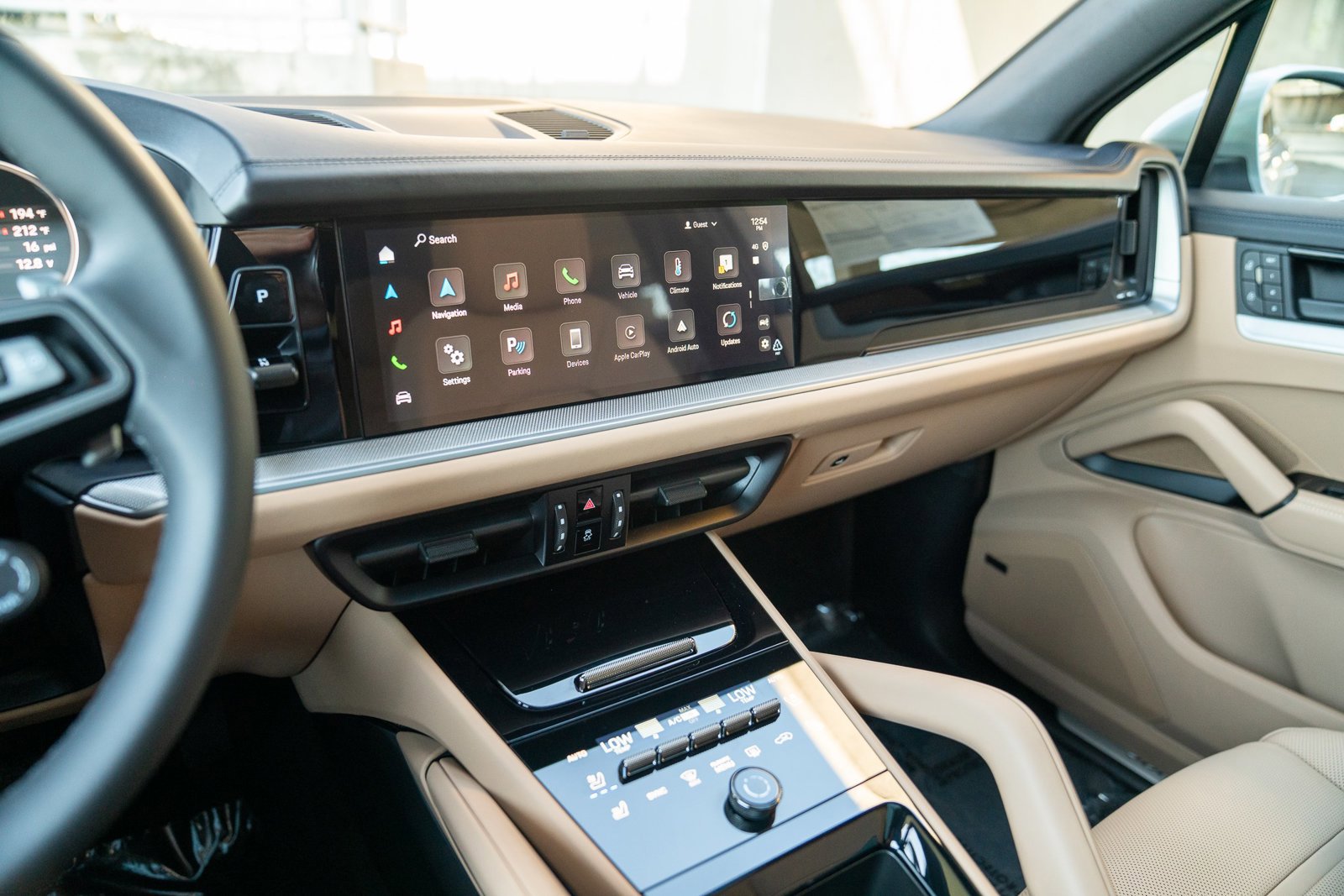 Certified 2025 Porsche Cayenne AWD/4WD image 14