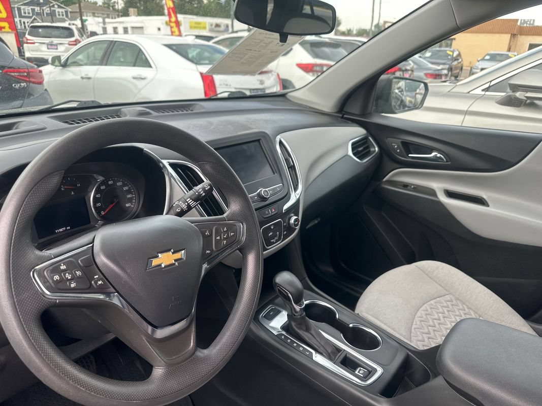 Used 2023 Chevrolet Equinox LS w/ LS Convenience Package AWD/4WD image 34
