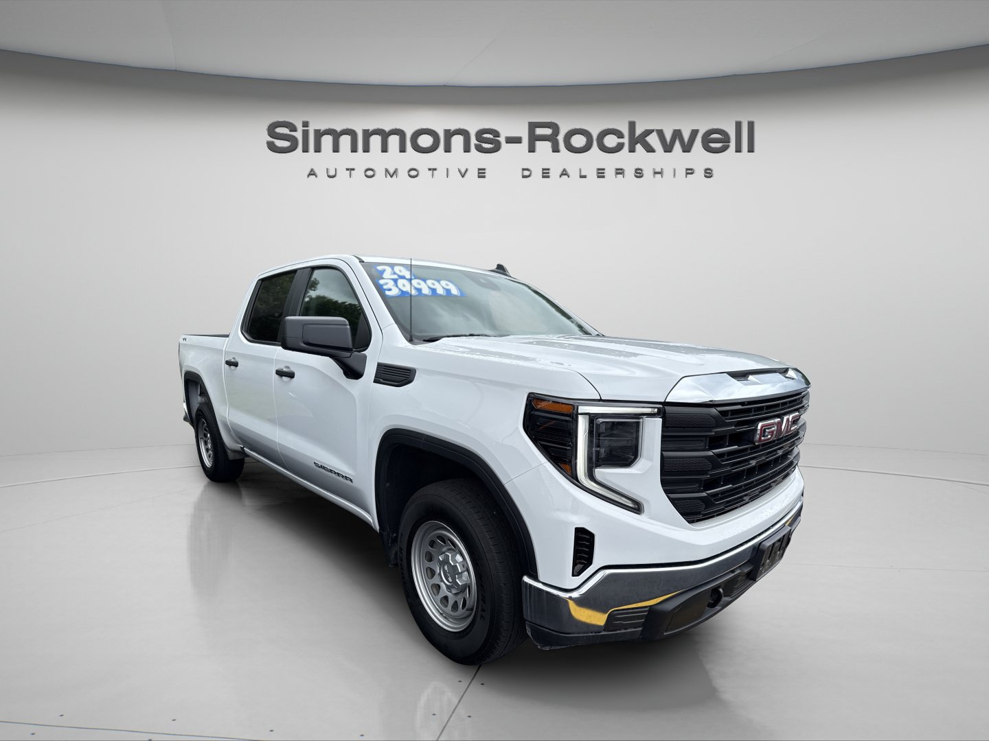 Used 2024 GMC Sierra 1500 Pro w/ Pro Value Package AWD/4WD image 3
