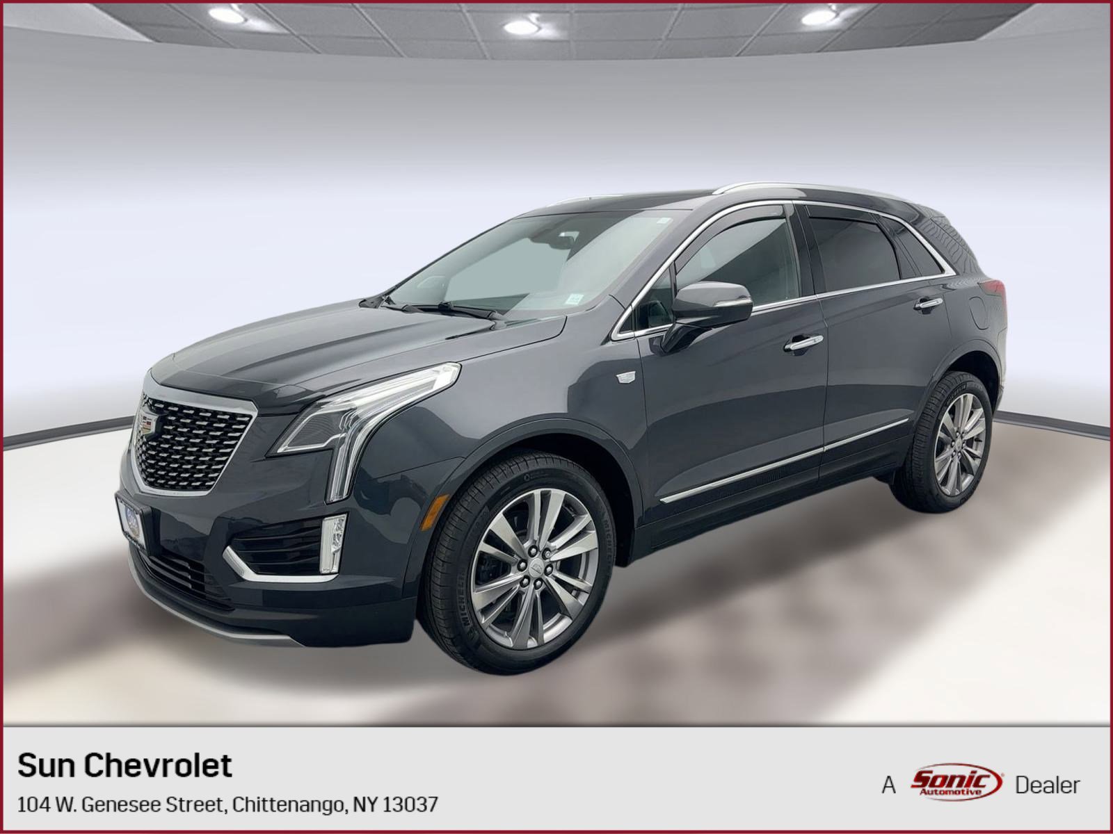 Used 2023 Cadillac XT5 Premium Luxury image 1