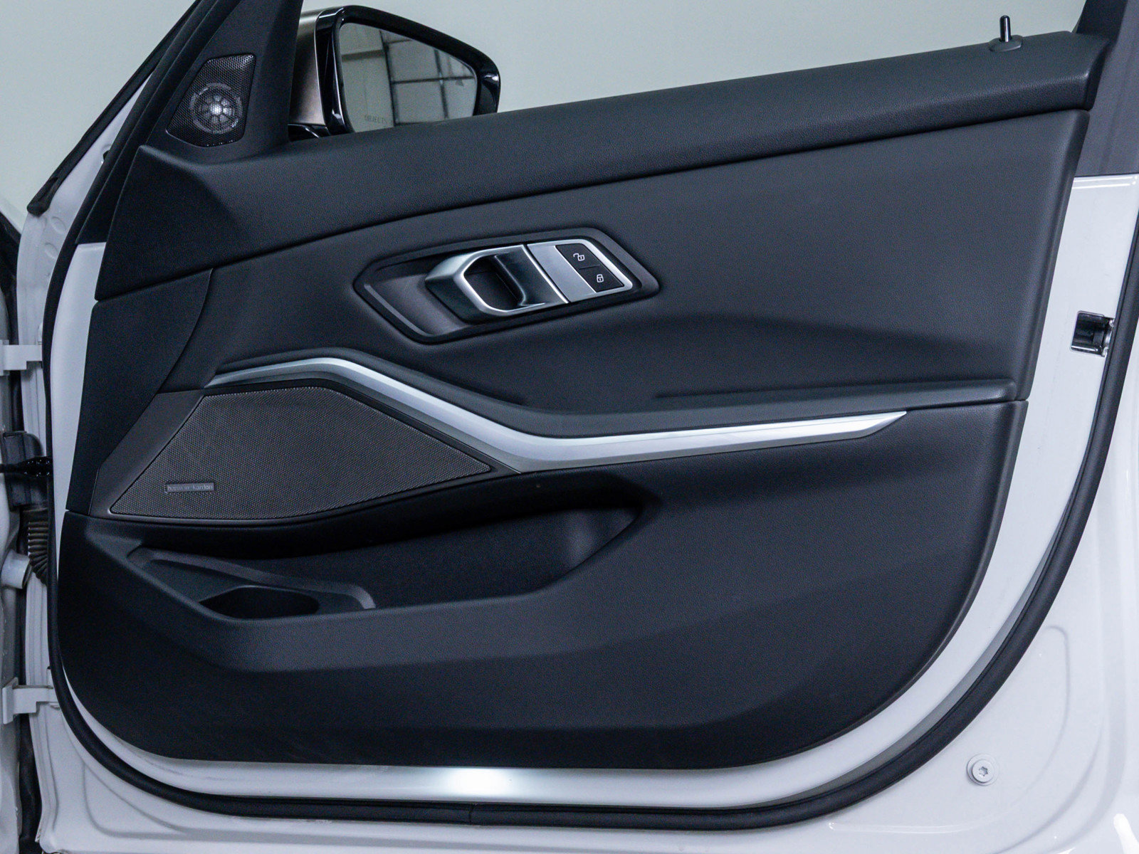 Used 2020 BMW M340i xDrive w/ Premium Package image 9