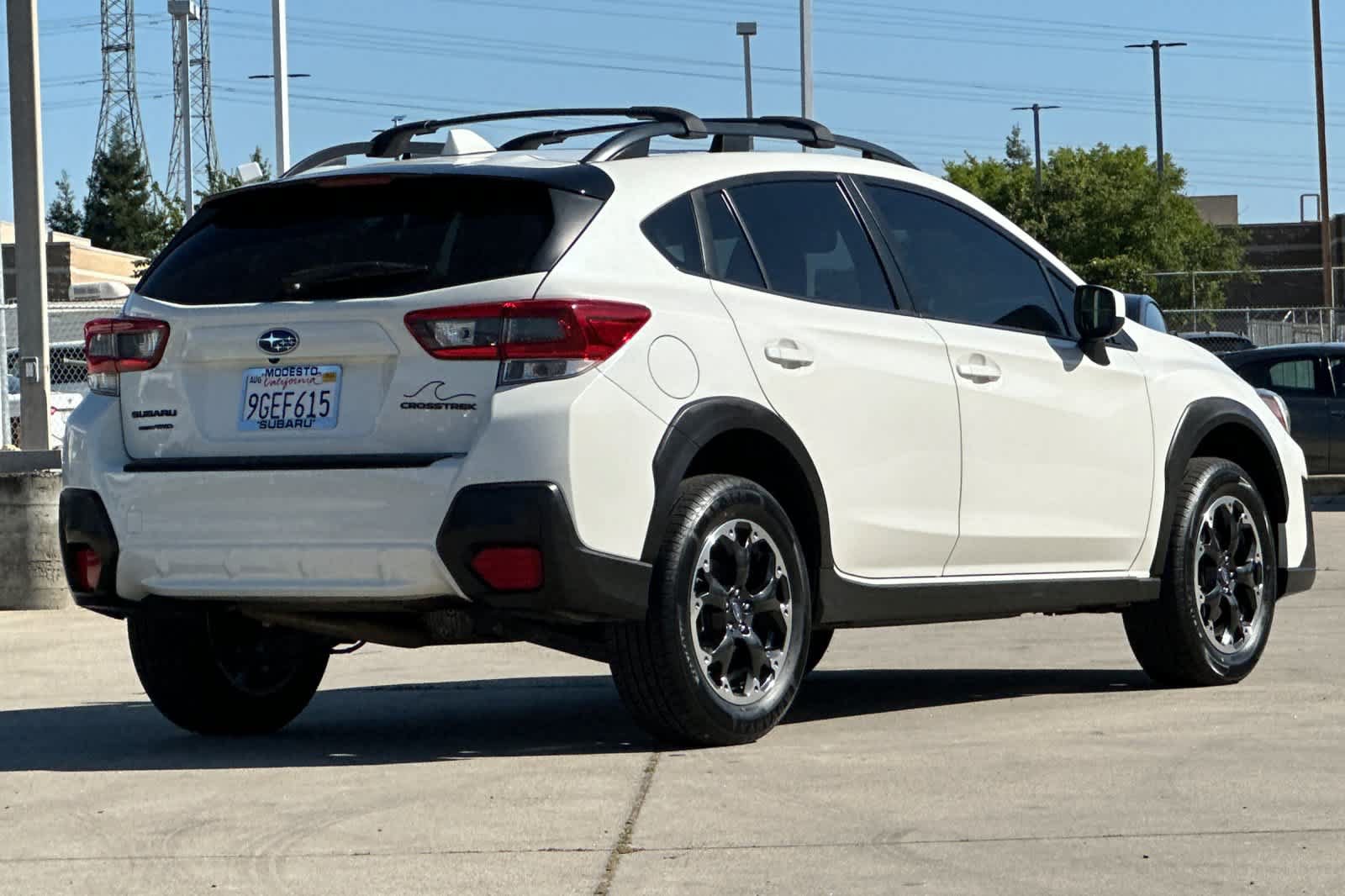 Used 2021 Subaru Crosstrek 2.0i Premium AWD/4WD image 3