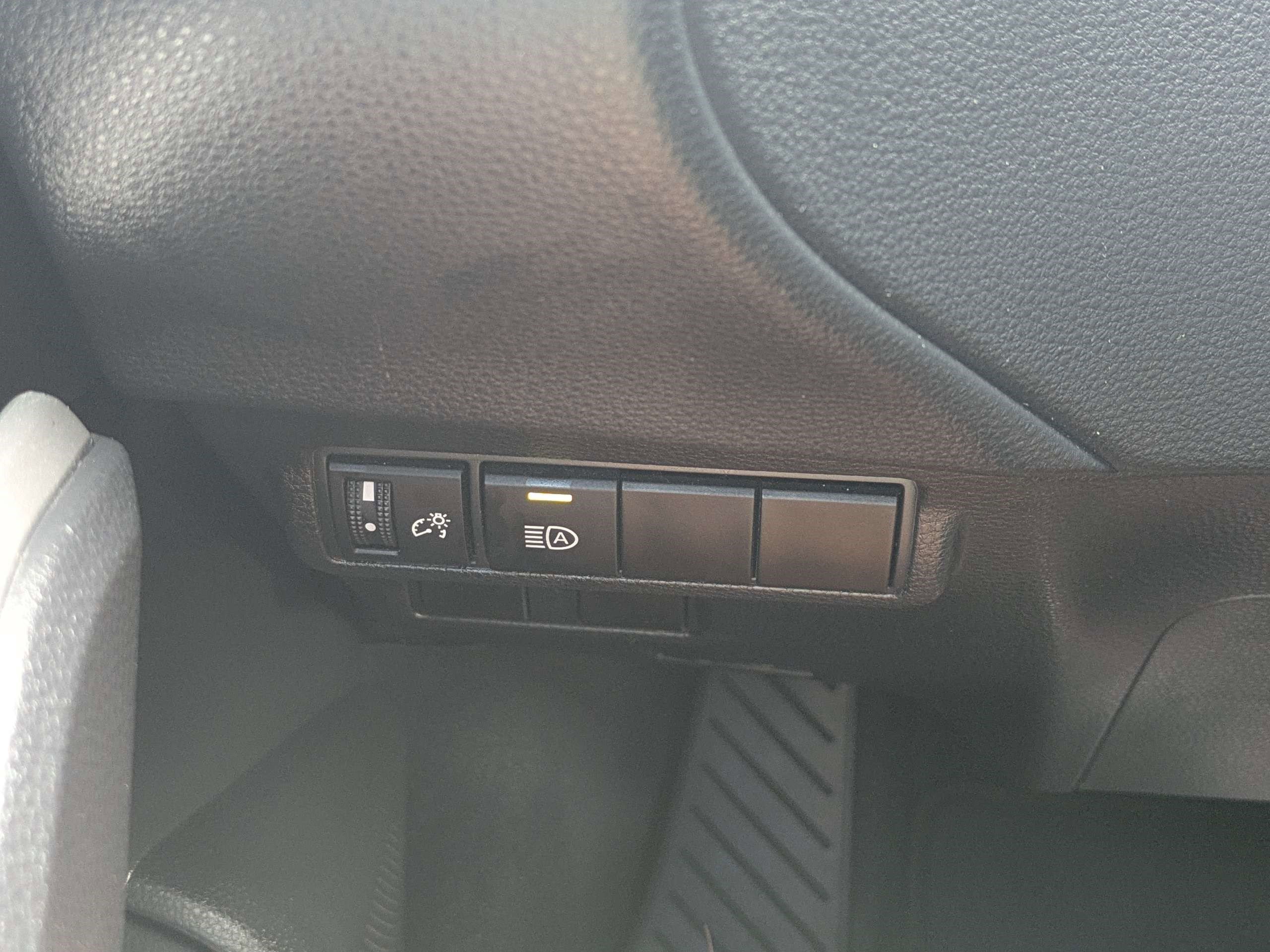 Used 2023 Toyota Corolla Cross LE FWD image 22