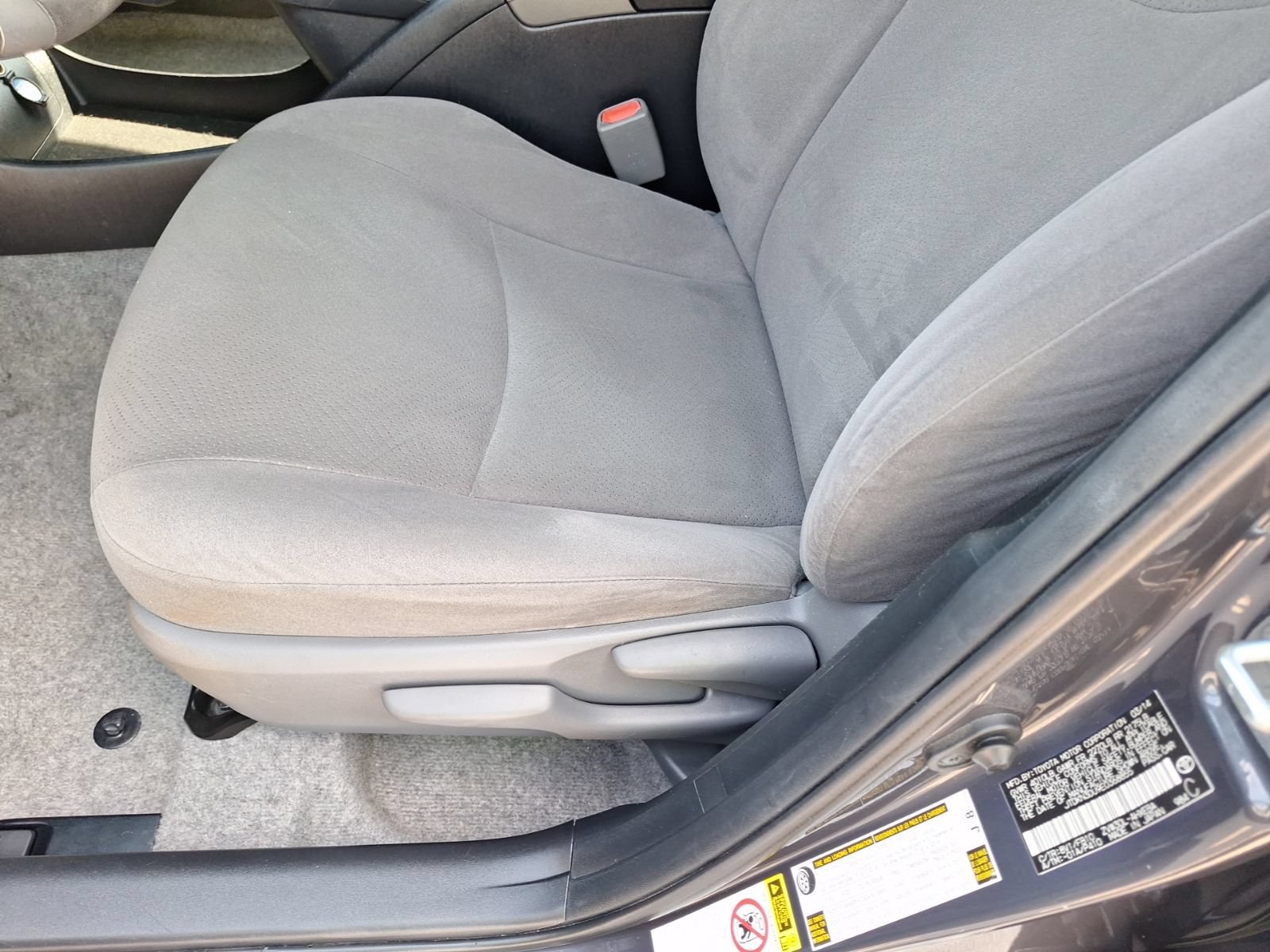Used 2014 Toyota Prius Two FWD image 17