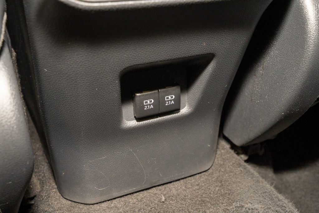 Used 2019 Toyota RAV4 XSE w/ XSE Weather Package image 8