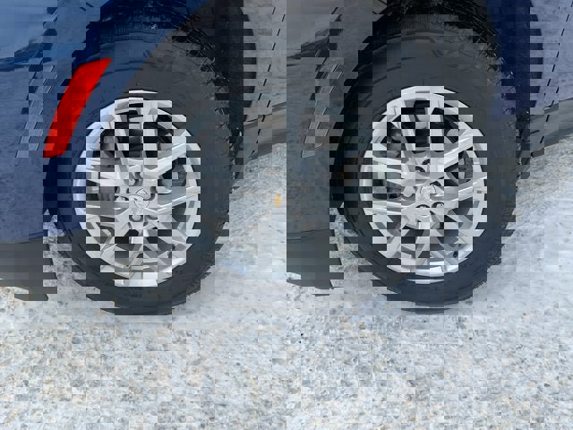 Used 2022 Chevrolet Equinox LT image 40