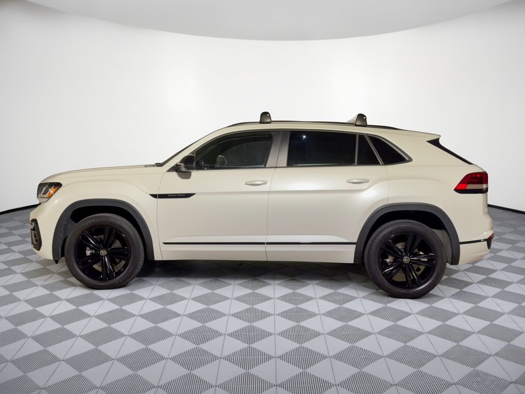 Used 2023 Volkswagen Atlas Cross Sport SEL R-Line AWD/4WD image 2