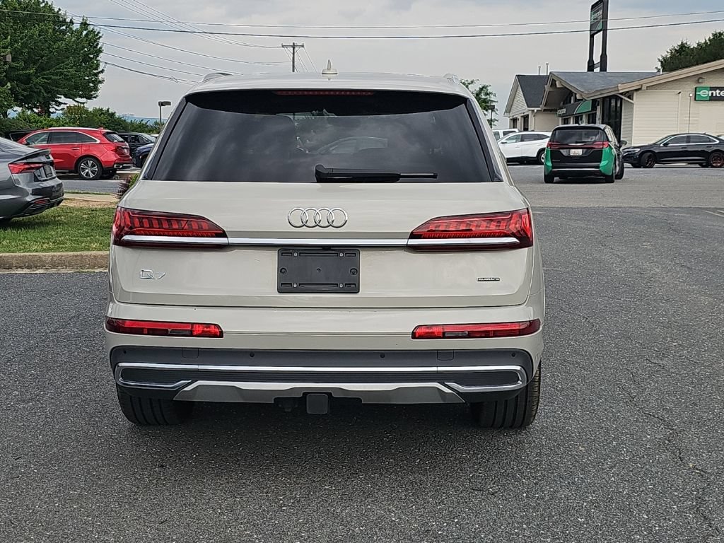 Certified 2023 Audi Q7 2.0T Premium w/ Convenience Package AWD/4WD image 14
