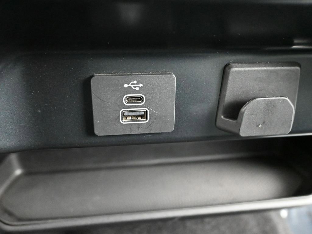 Used 2025 Ford F150 XLT w/ Equipment Group 301A Standard image 32