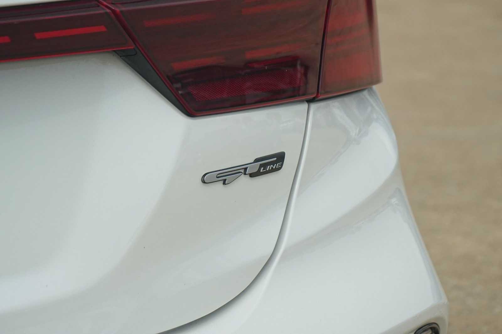 Used 2023 Kia Forte GT-Line FWD image 8