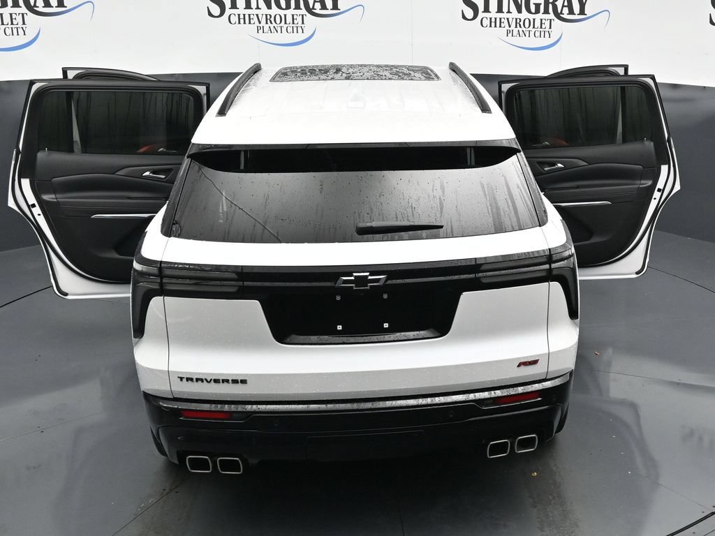Used 2025 Chevrolet Traverse RS w/ LPO, Floor Liner Package FWD image 35