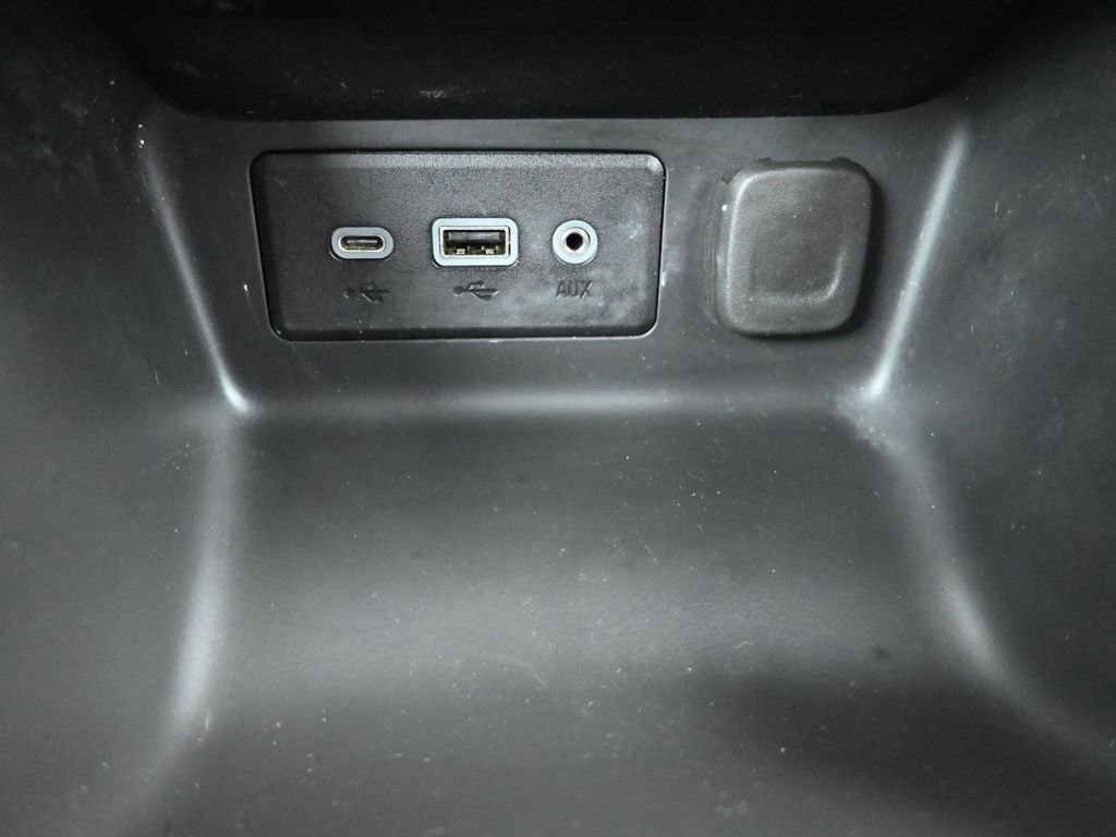 Used 2023 GMC Terrain SLE w/ Driver Convenience Package AWD/4WD image 22