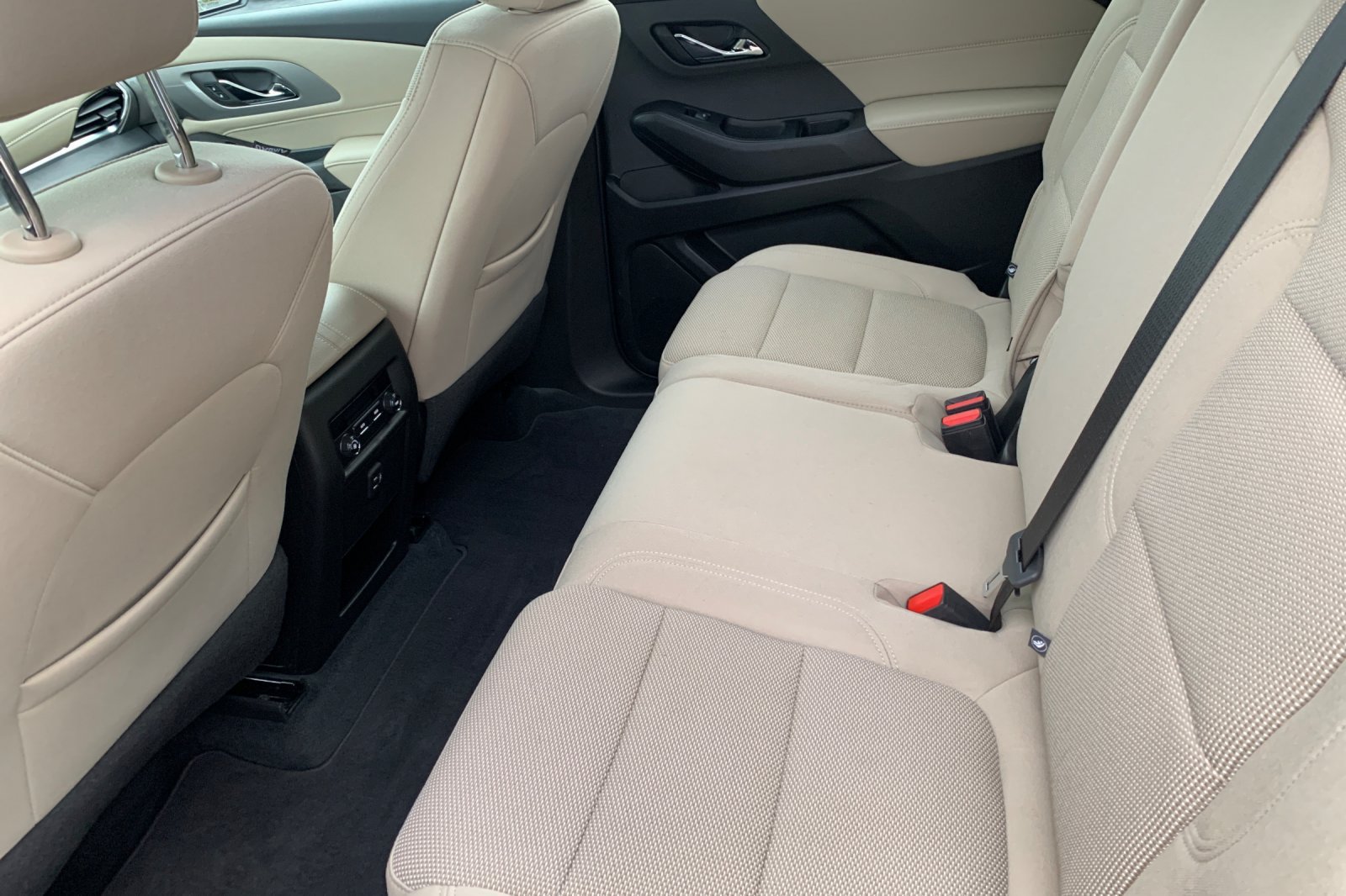 Used 2023 Chevrolet Traverse LS w/ Safety Package AWD/4WD image 15