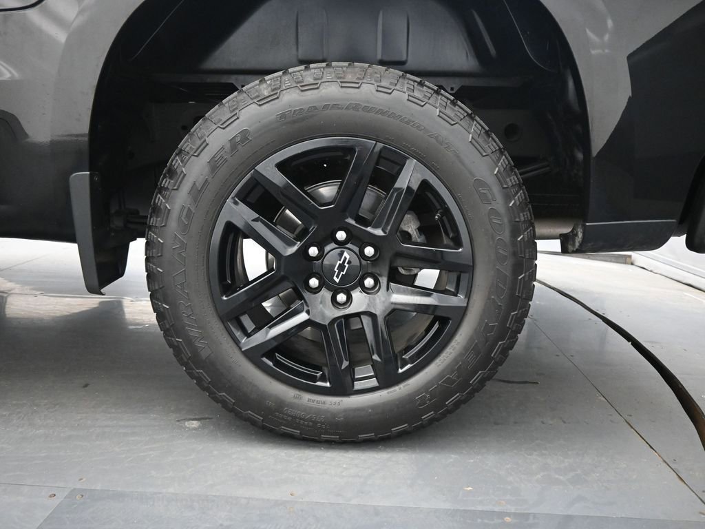 Used 2024 Chevrolet Silverado 1500 RST w/ Z71 Off-Road Package image 24