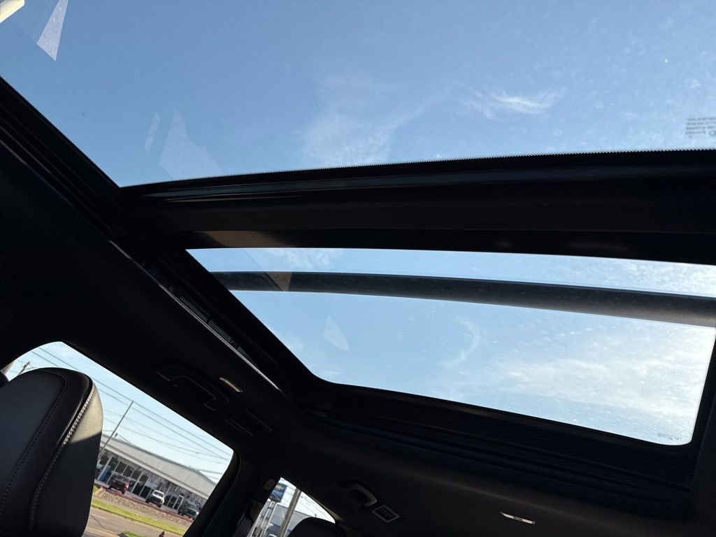 New 2025 Nissan Armada Platinum Reserve image 17