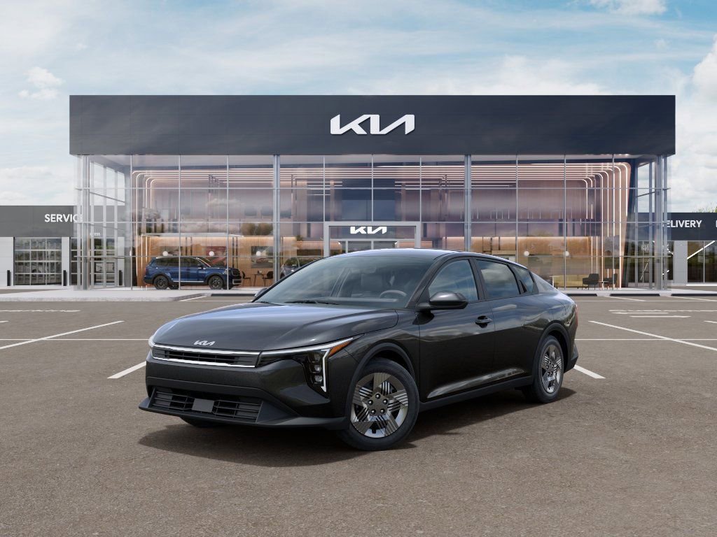 New 2026 Kia K4 LXS image 1