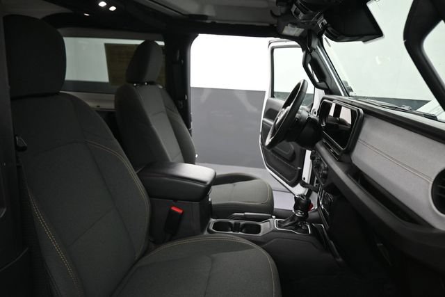 Used 2024 Jeep Wrangler Sport AWD/4WD image 22