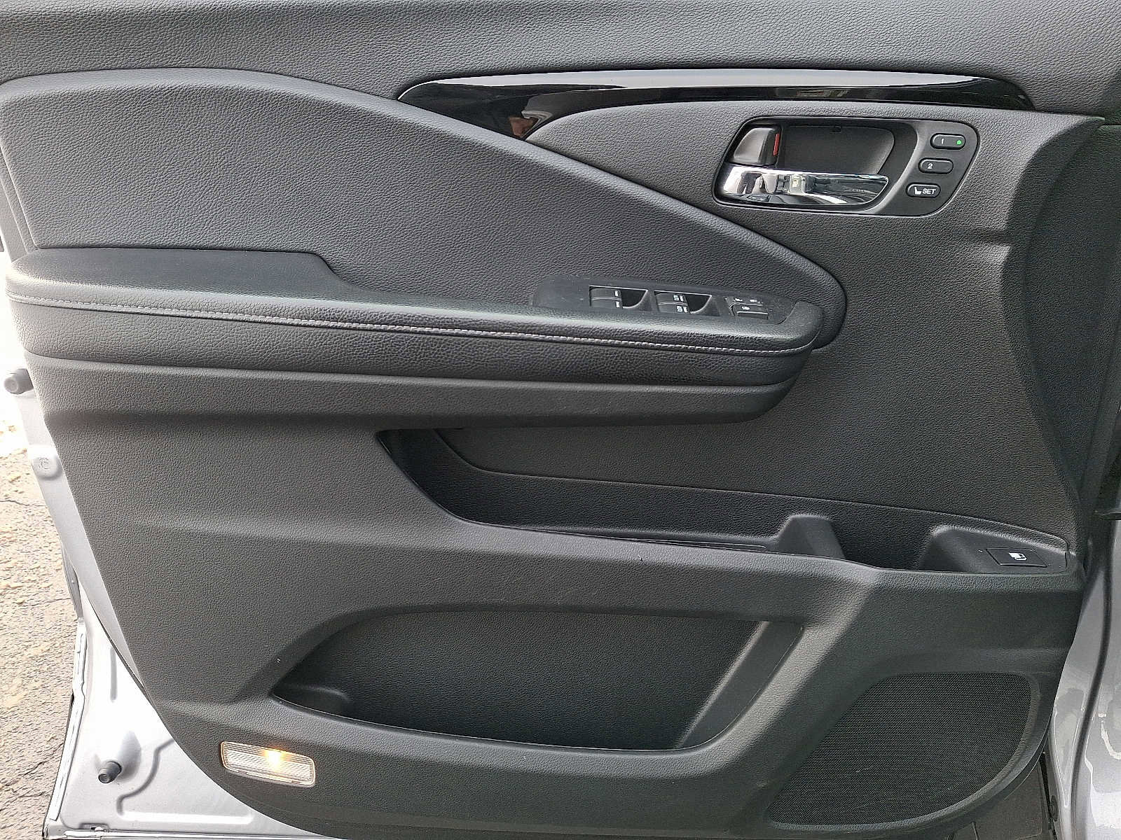 Used 2020 Honda Ridgeline RTL-E image 12