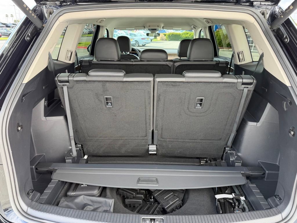 Used 2024 Volkswagen Atlas SE AWD/4WD image 31
