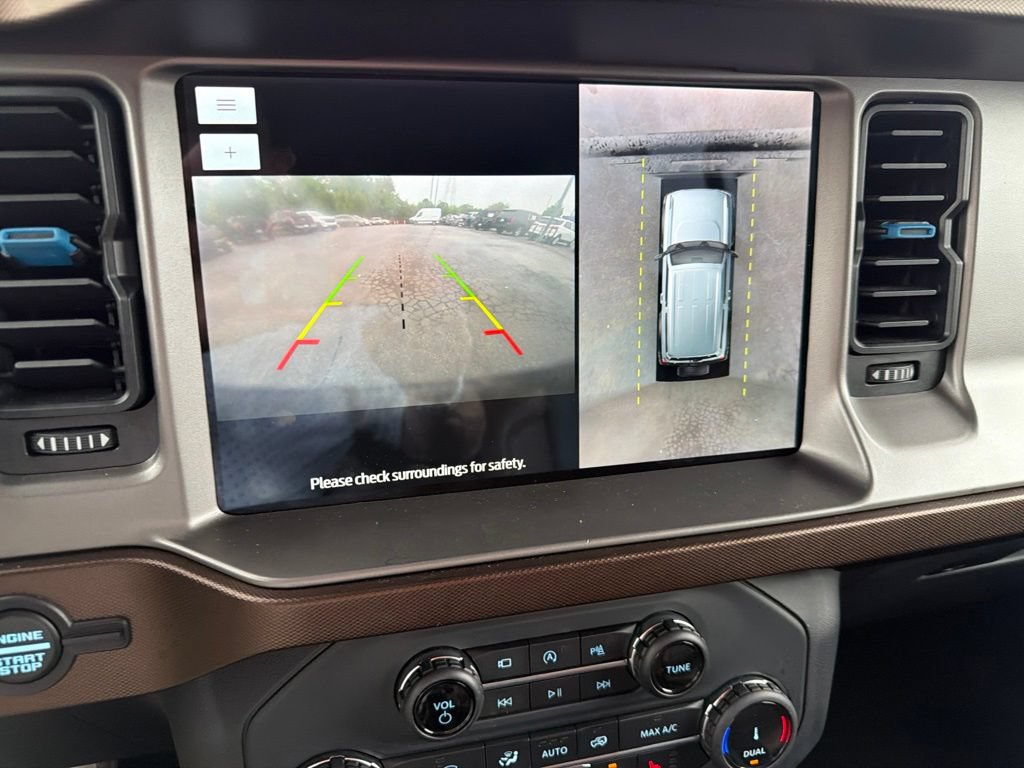 Used 2022 Ford Bronco Outer Banks AWD/4WD image 3