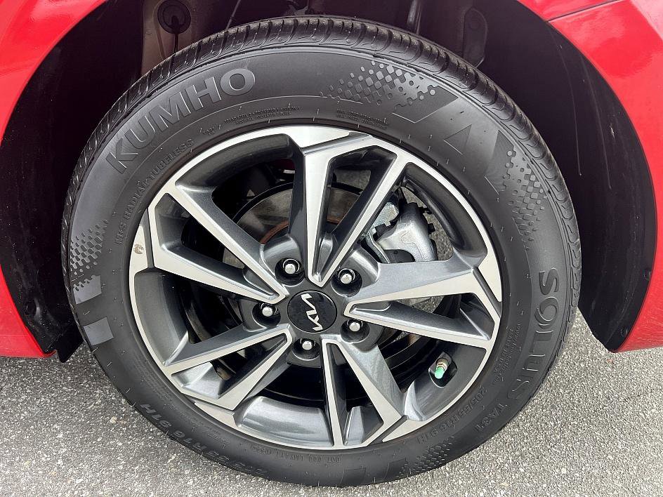 Used 2024 Kia Forte LXS w/ LXS Technology Package image 10