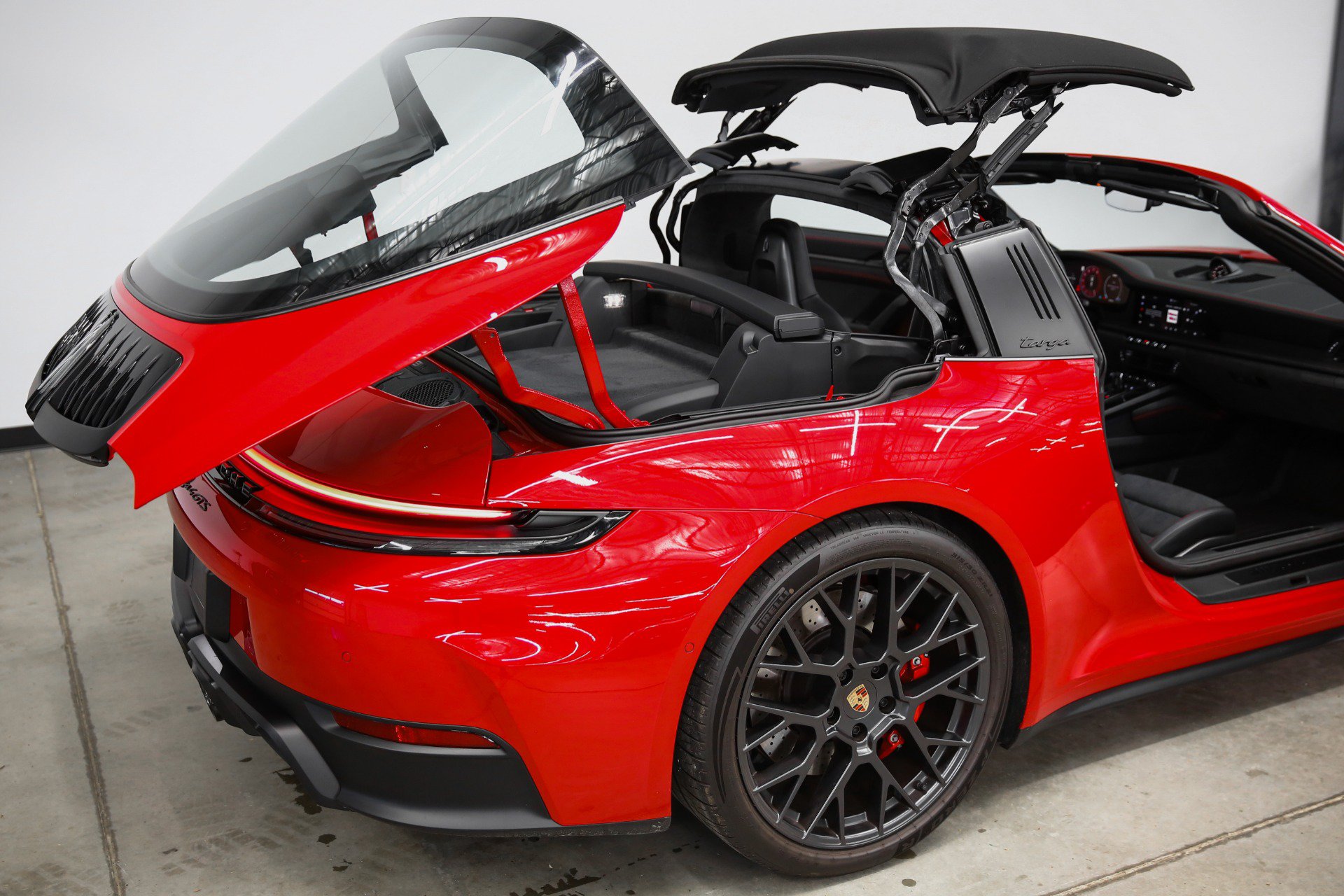 Used 2026 Porsche 911 Targa 4 GTS AWD/4WD image 30