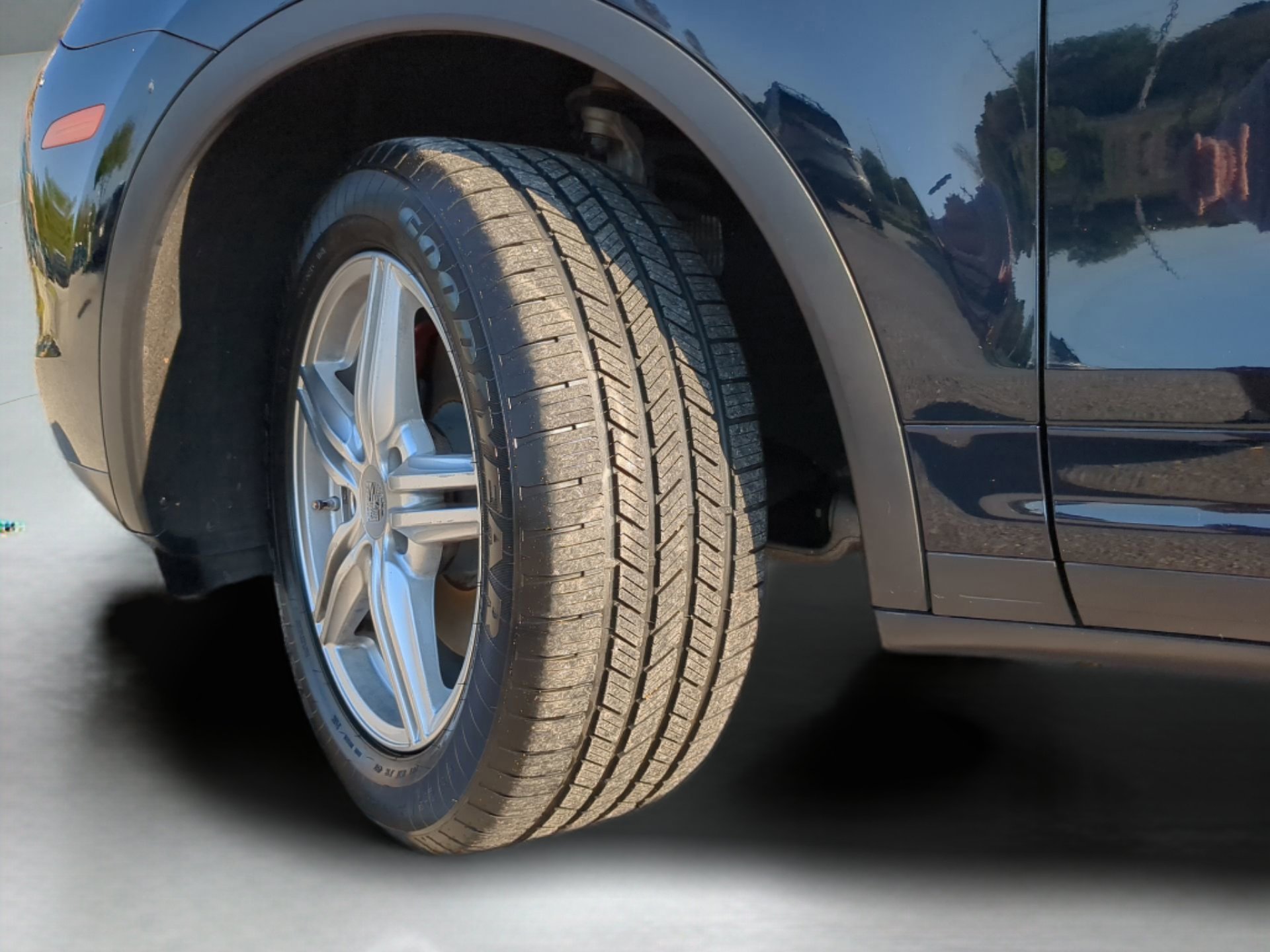 Used 2016 Porsche Cayenne image 64