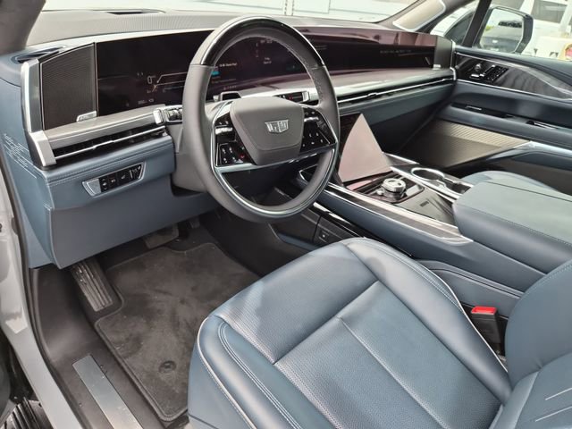 Used 2026 Cadillac Escalade IQ Sport 2 w/ LPO, ONYX Package image 16