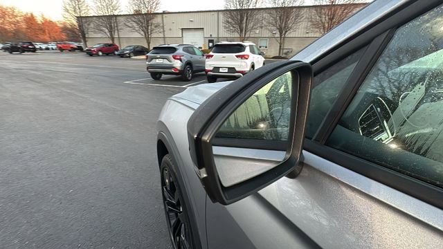 Used 2021 Volkswagen Tiguan SE R-Line image 39