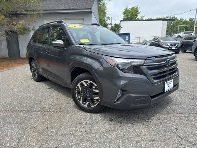 Certified 2025 Subaru Forester Premium AWD/4WD image 1