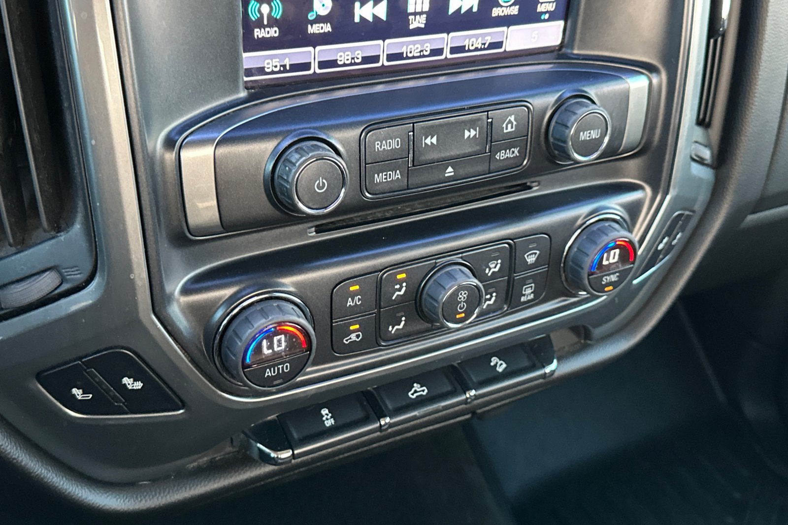 Used 2016 Chevrolet Silverado 1500 LT w/ All Star Edition AWD/4WD image 30