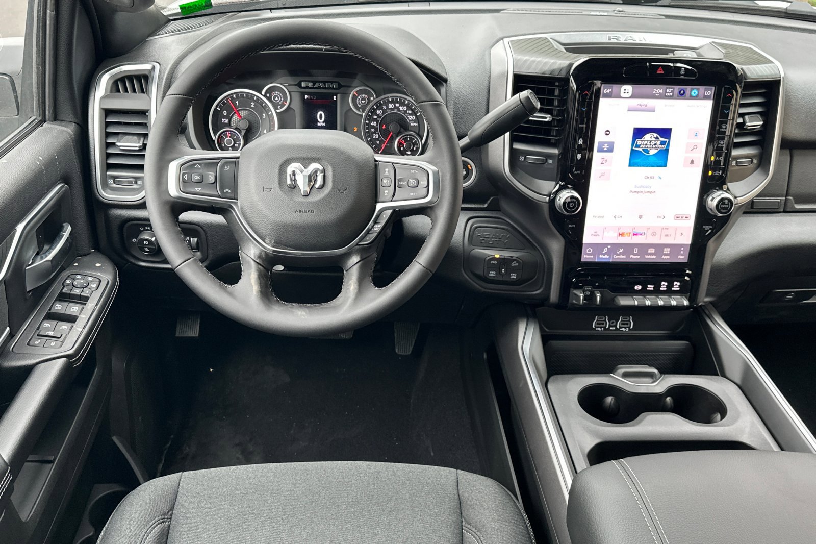 New 2026 RAM 2500 Big Horn AWD/4WD image 13