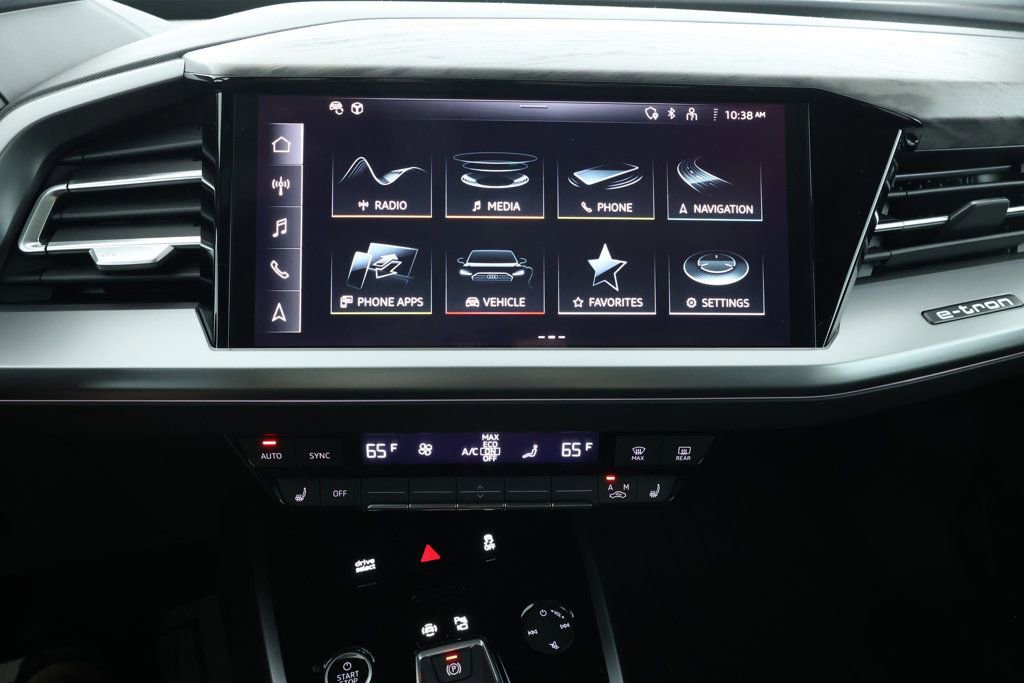 Used 2025 Audi Q4 e-tron Premium image 16