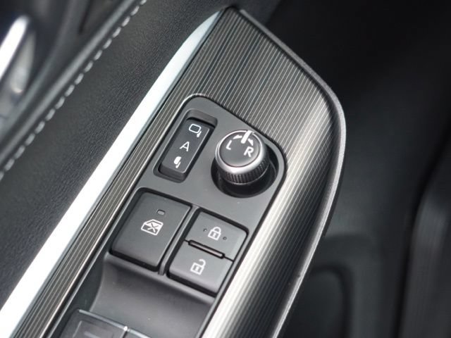 Used 2023 Toyota Venza Nightshade AWD/4WD image 40
