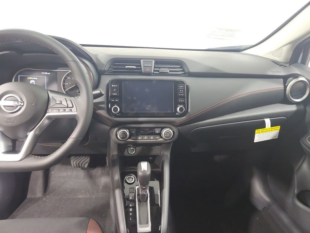 New 2025 Nissan Versa SR w/ Trunk Package image 17