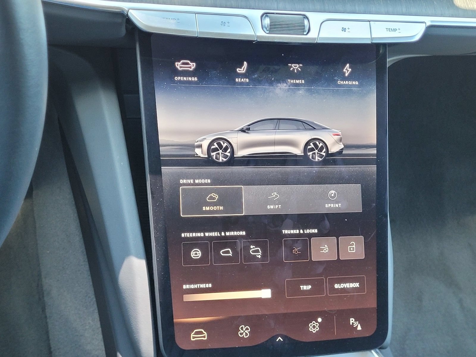 Used 2025 Lucid Air Touring AWD/4WD image 17