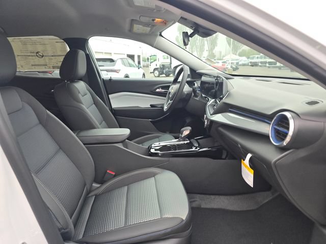 New 2026 Chevrolet Trax LT w/ Driver Confidence Package FWD image 11