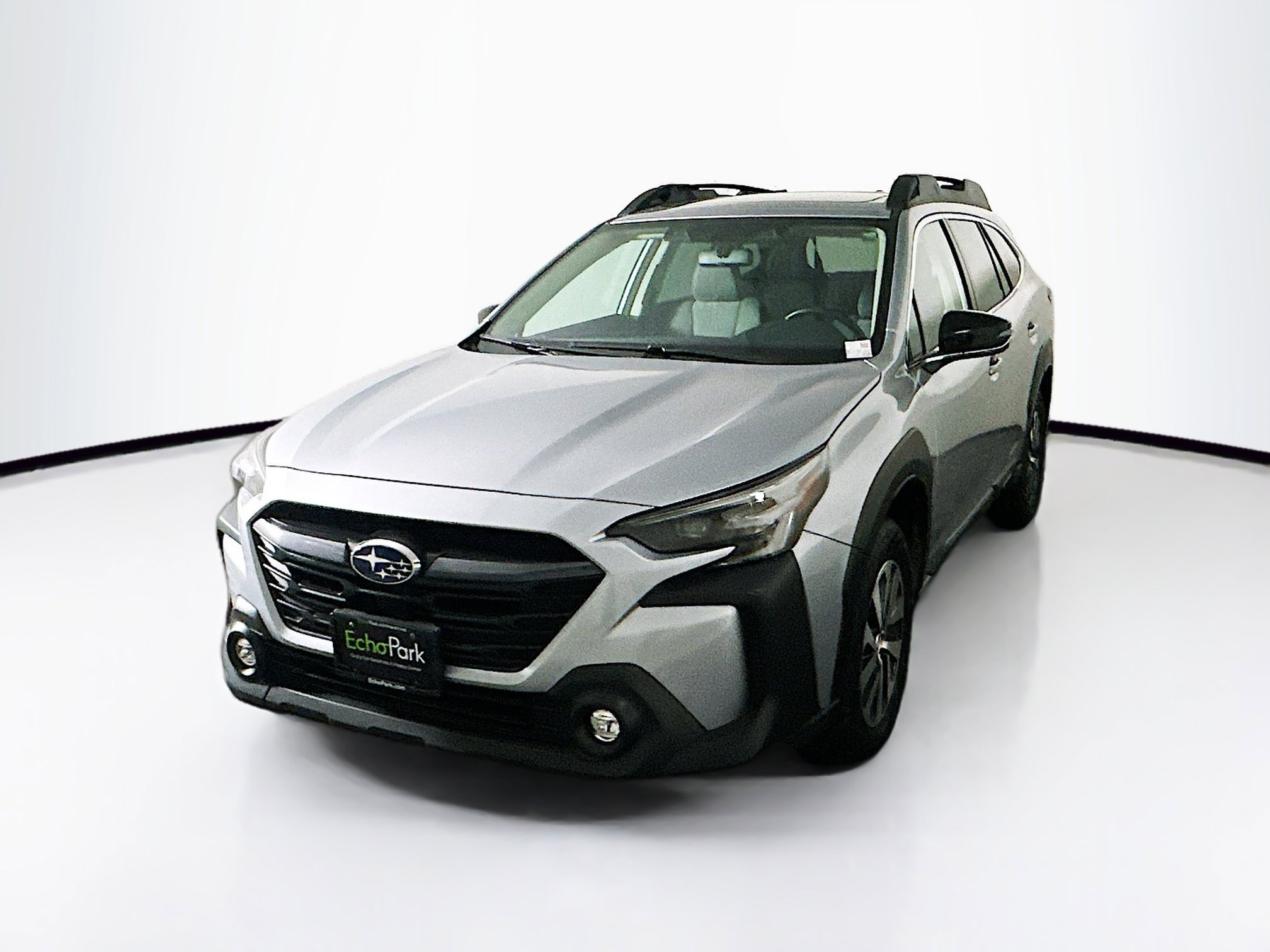 Used 2025 Subaru Outback Premium image 3