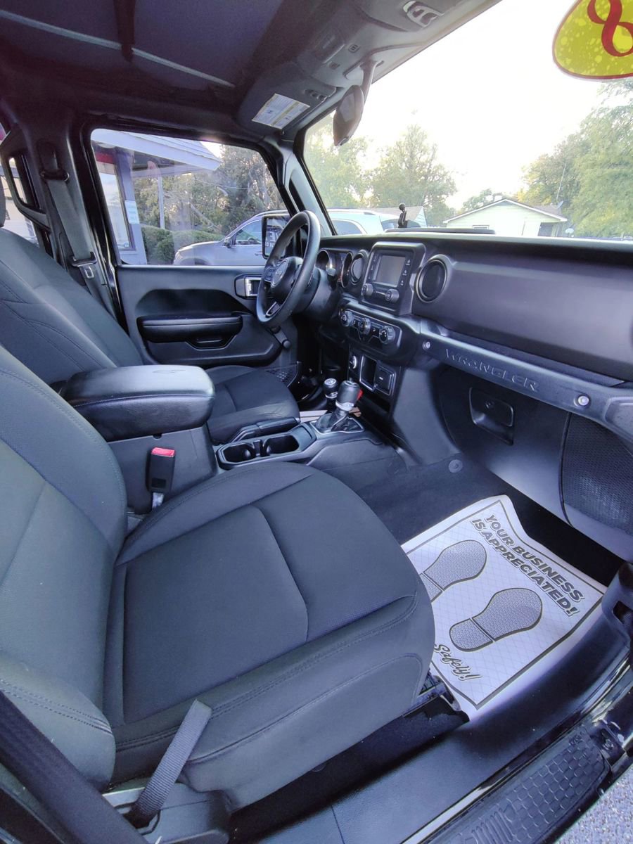 Used 2018 Jeep Wrangler Unlimited Sport image 18