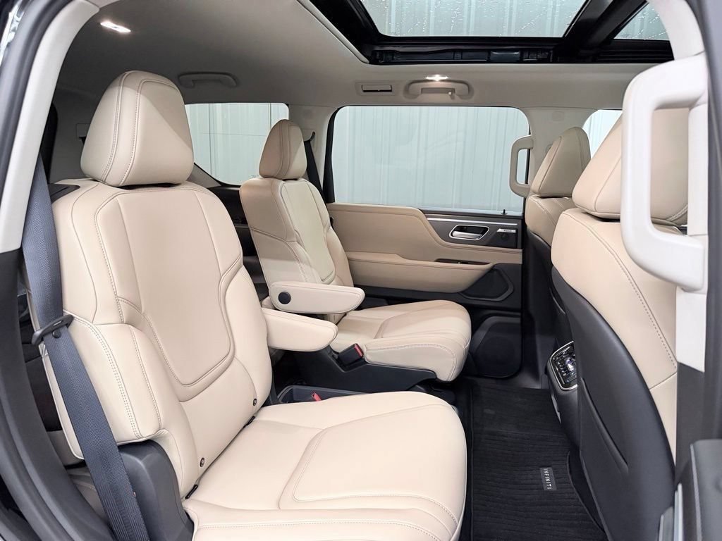 New 2026 INFINITI QX80 Pure RWD image 43