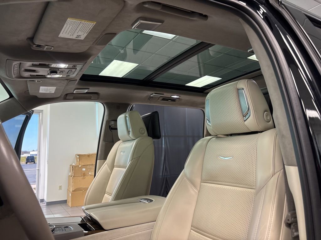 Used 2022 Cadillac Escalade ESV Premium Luxury Platinum image 29