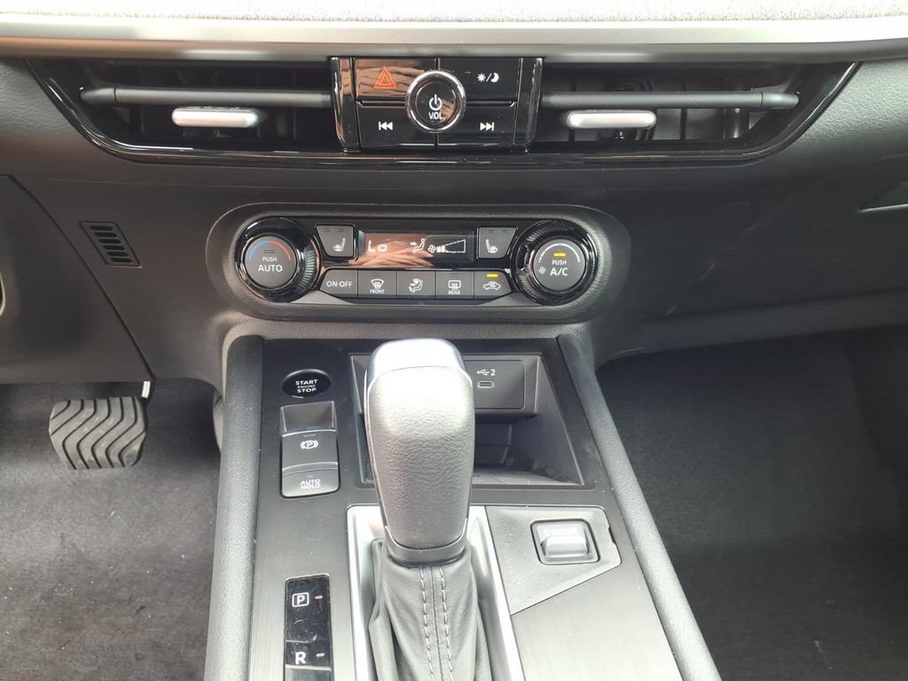 New 2026 Nissan Kicks SV w/ Interior Electronics Package AWD/4WD image 20