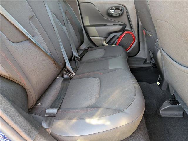 Used 2016 Jeep Renegade Trailhawk image 20