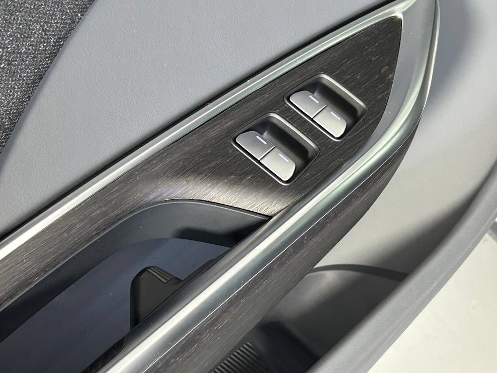 Used 2025 Lucid Air Touring AWD/4WD image 34