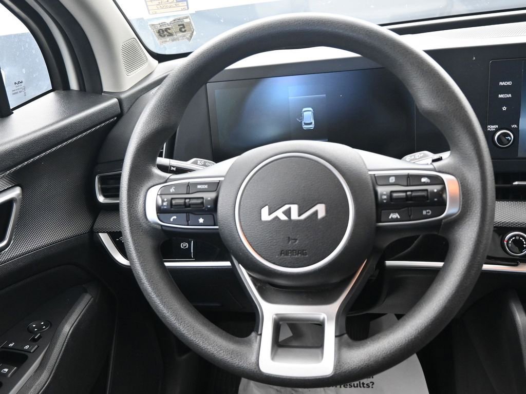 Used 2024 Kia Sportage LX image 27