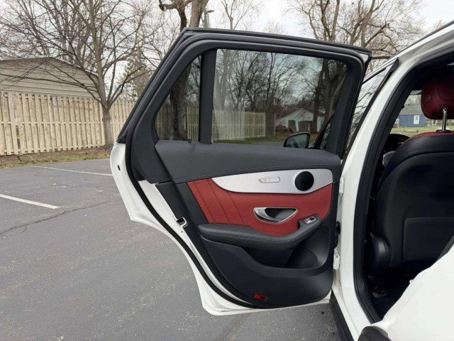 Certified 2022 Mercedes-Benz GLC 43 AMG 4MATIC image 20