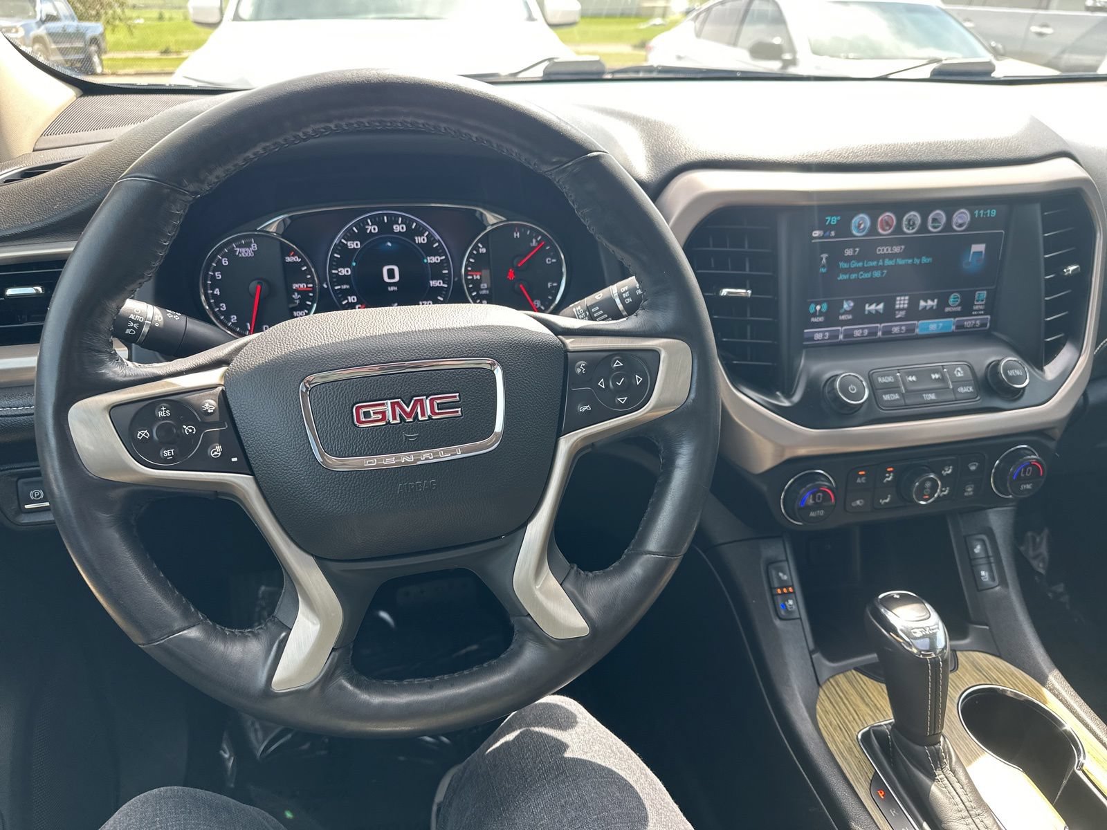 Used 2018 GMC Acadia Denali AWD/4WD image 46