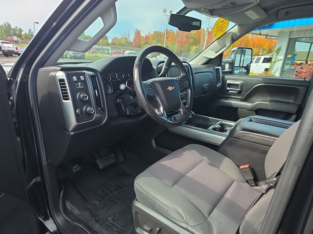 Used 2015 Chevrolet Silverado 2500 LT w/ LT Convenience Package AWD/4WD image 23