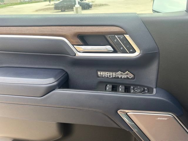 Used 2024 Chevrolet Silverado 1500 High Country w/ High Country Premium Package AWD/4WD image 14