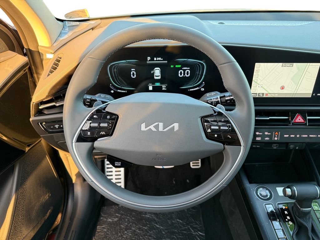 New 2025 Kia Niro EX Touring image 12